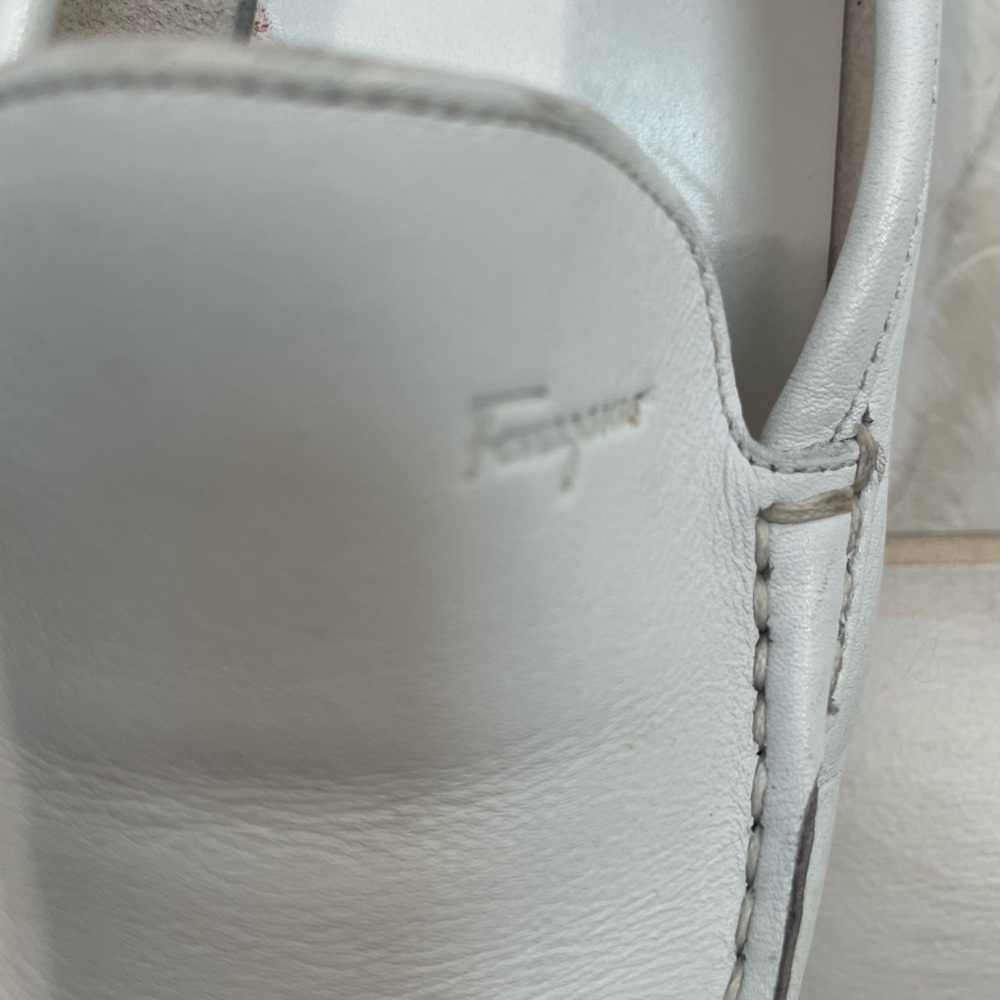 Salvatore Ferragammo White Leather Loafer Style Flats, Sz 7-1/2 N - Picture 7 of 11